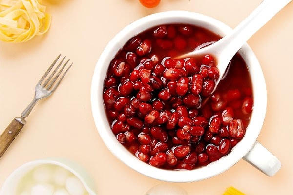 Những món ăn màu đỏ rất được ưa chuộng. Ảnh: Internet.