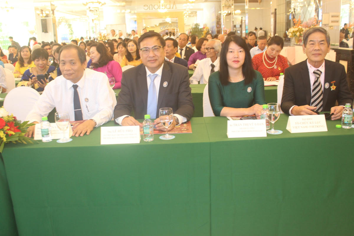 Quang cảnh buổi lễ.