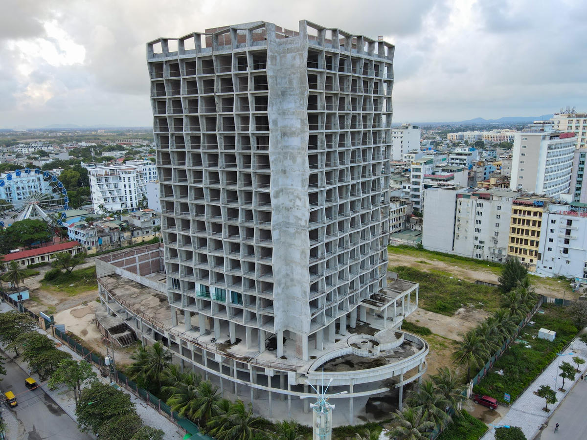 Thời điểm Sầm Sơn 'ngủ đông' là thời gian vàng để các doanh nghiệp xây dựng khách sạn, nhà hàng để đưa vào phục vụ khách du lịch vào mùa hè năm sau.