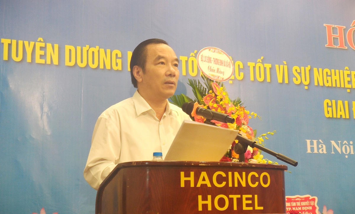 Phó Chủ tịch Ngô Sách Thực phát biểu tại Hội nghị.