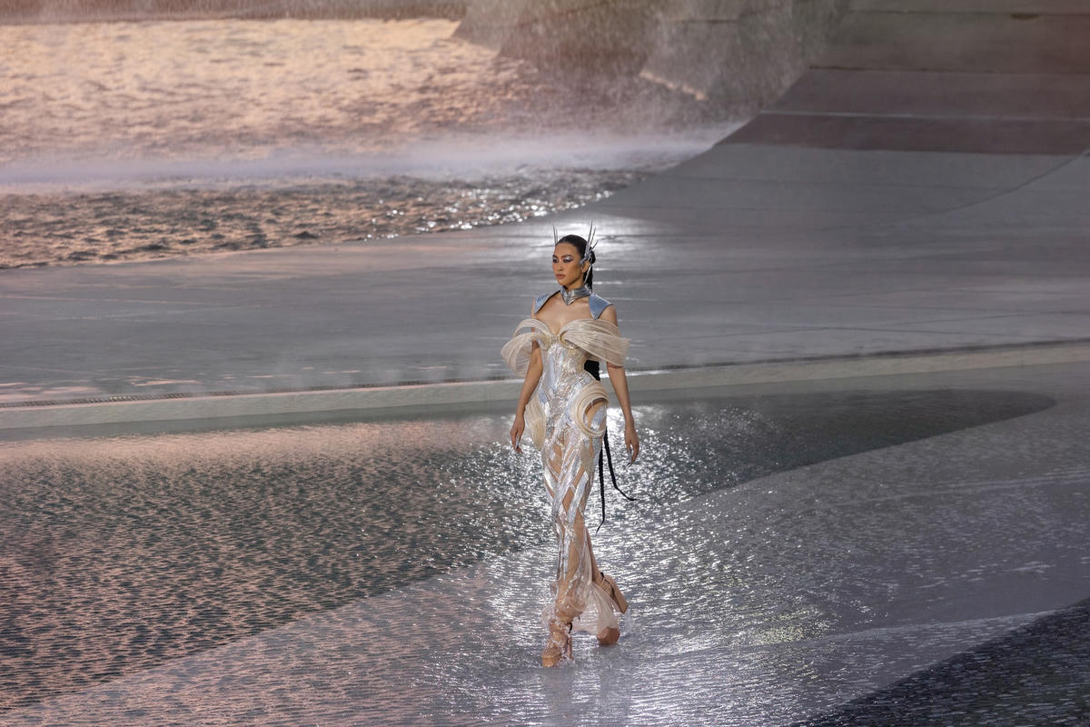 Sun Group và Sun Property tài trợ độc quyền Fashion Voyage 5 tại Thị trấn Hoàng Hôn