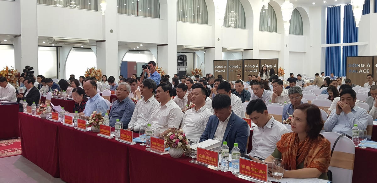 Các đọa biểu tham dự hội nghị.