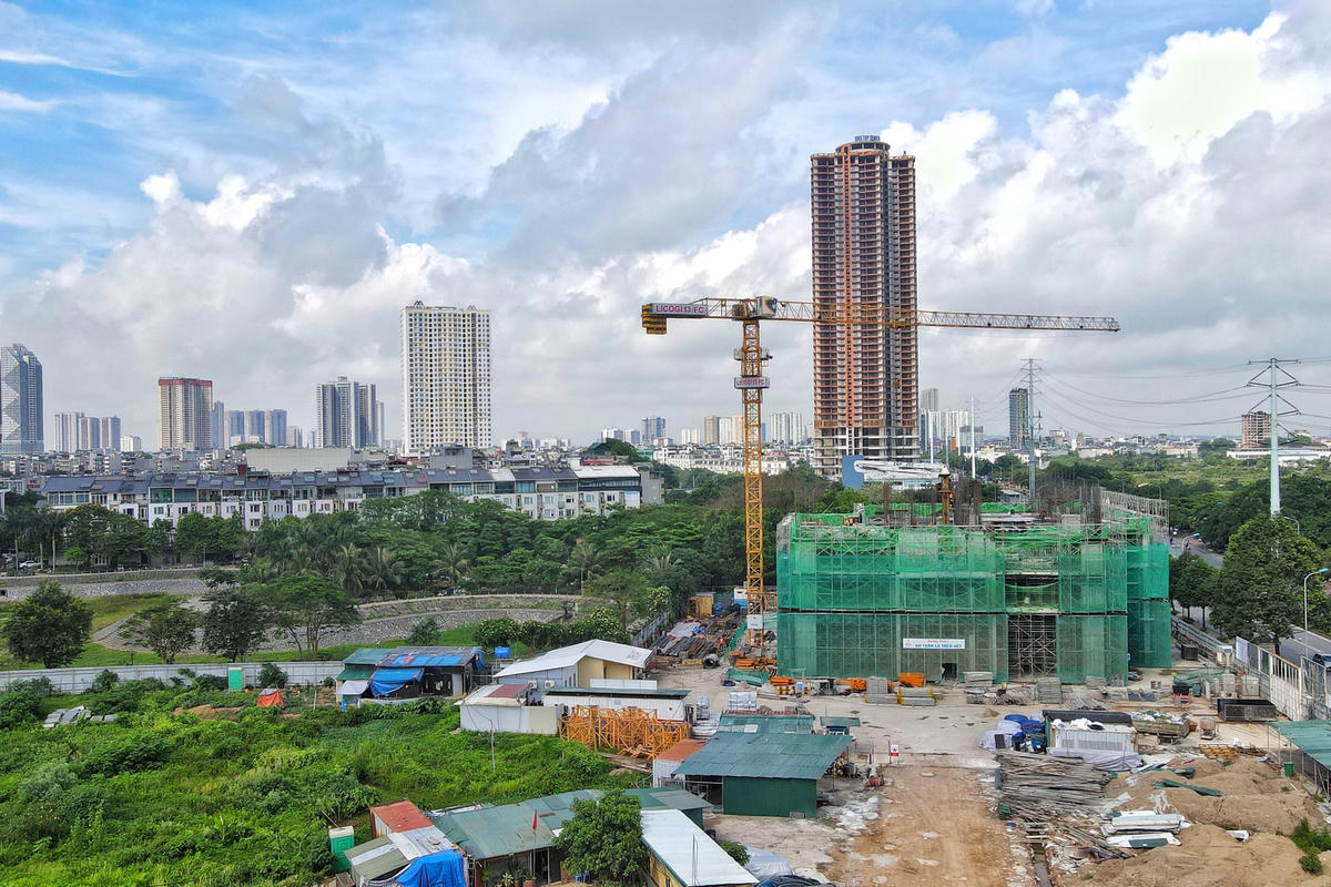 Cụ thể, sẽ có 157 căn nhà ở xã hội để bán, 68 căn hộ cho thuê và 50 căn để kinh doanh thương mại, quy mô dân số gần 600 người. 