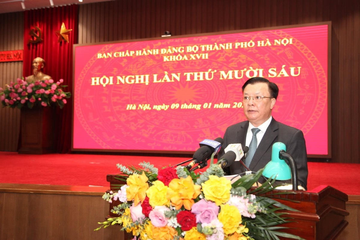 anh-bai-duoi-trai.jpg