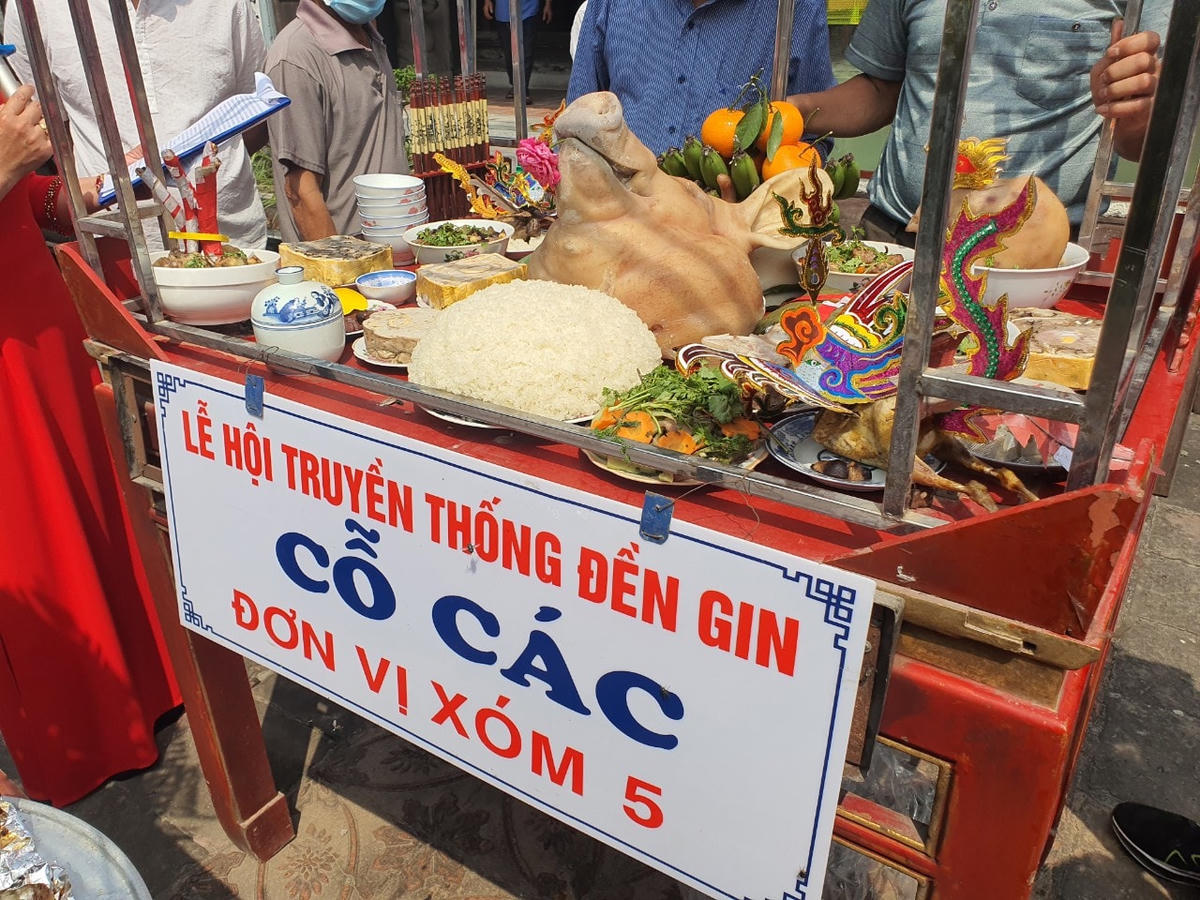 Thi làm cỗ ở Lễ hội Đền Gin (xã Nam Dương, huyện Nam Trực, tỉnh Nam Định).