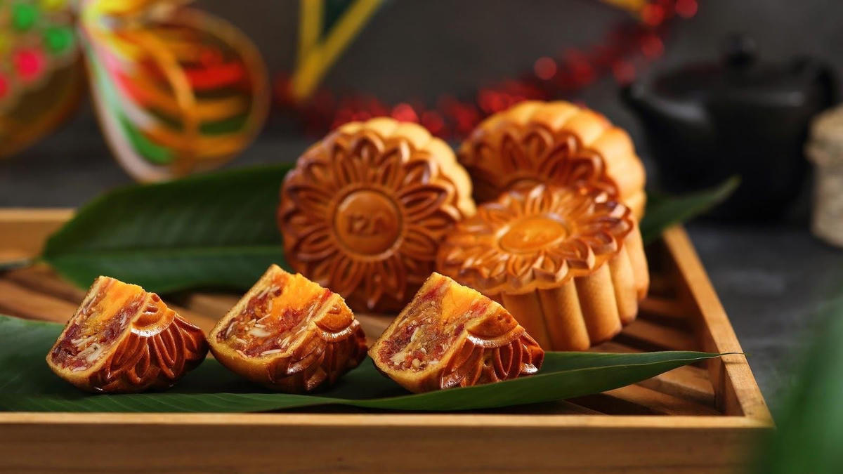 Chỉ ăn bánh trung thu khi còn hạn sử dụng.  