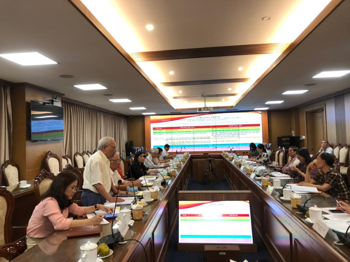 Quang cảnh cuộc giao ban