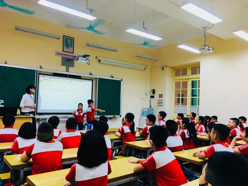 Các hoạt động giáo dục ngoài giờ chính khóa cần tổ chức theo nhu cầu người học.
