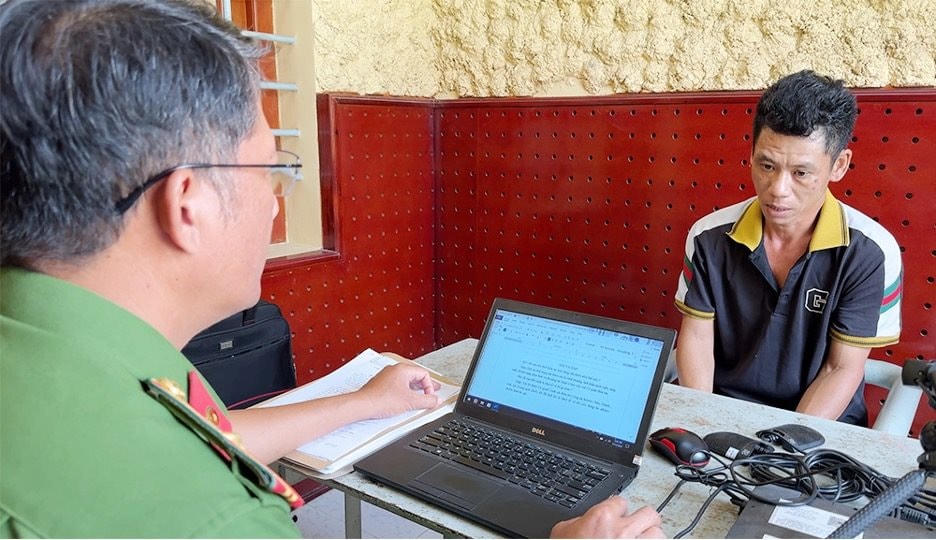 Vương tại Cơ quan điều tra.