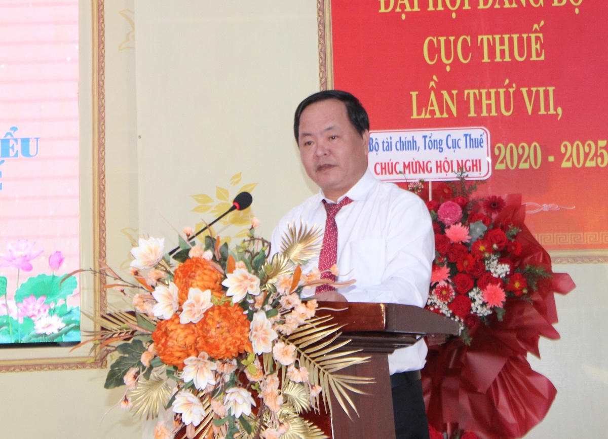 Ông Nguyễn Hồng Quang, Phó Chủ tịch UBND tỉnh Quảng Nam phát biểu tại Hội nghị.