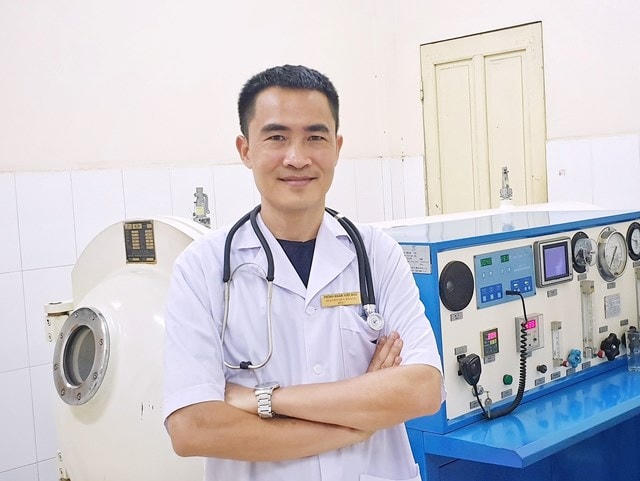 Bác sĩ Nguyễn Huy Hoàng, Trung tâm oxy cao áp Việt - Nga.