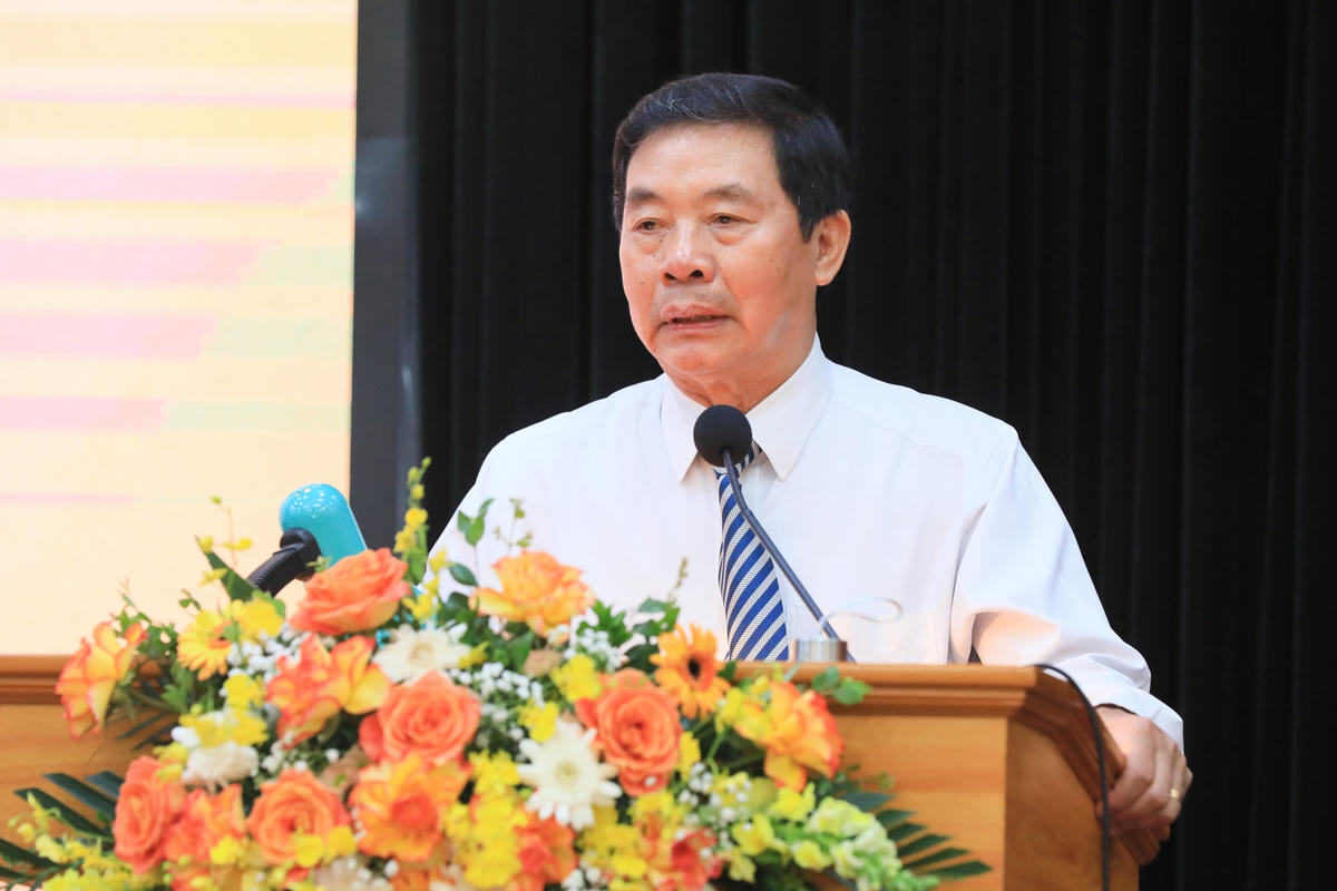 Ông Trịnh Quốc Khánh, Phó Chủ tịch Thường trực Trung ương Hội Hữu nghị Việt - Nga phát biểu tại đại hội.