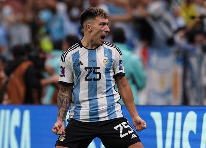 Lisandro Martinez có thể là quân cờ bí ẩn được HLV Scaloni lựa chọn để bắt chết Mbappe (ảnh: Getty).