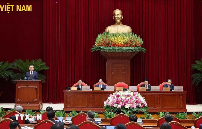 Tổng Bí thư Tô Lâm phát biểu tại Hội nghị. (Ảnh: Thống Nhất/TTXVN) ttxvn-khai-mac-hoi-nghi-lan-thu-12-ban-chap-hanh-trung-uong-dang-11.jpg