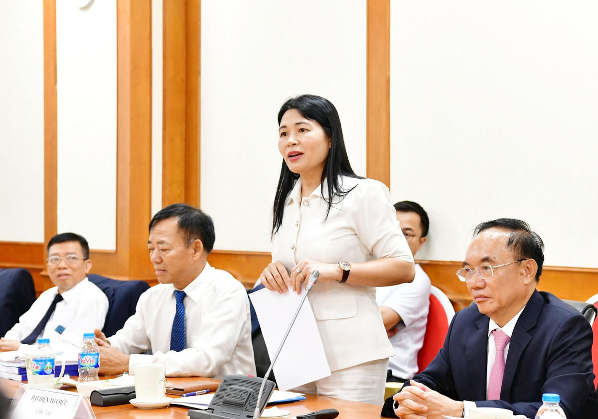 TS. Hà Thị Mỹ Dung - Phó Tổng Kiểm toán nhà nước, Thành viên chính của Ban đề tài phát biểu tại buổi nghiệm thu. Ảnh: Nguyễn Lộc