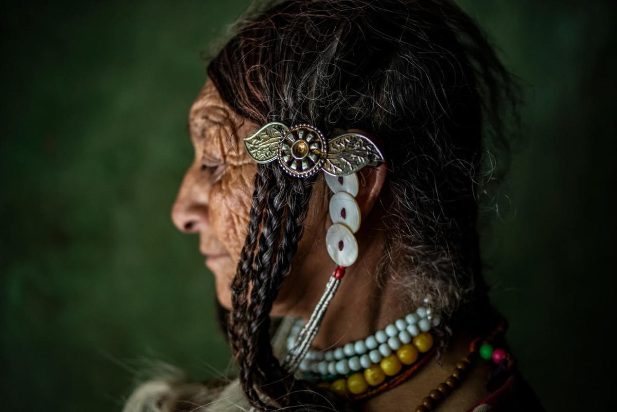 Vẻ đẹp của tộc người Brogpas. Ảnh: VICE.