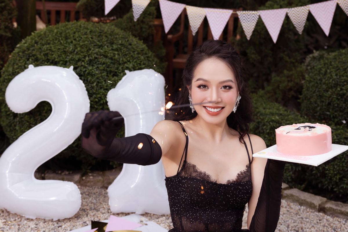 Người đẹp gốc Đà Nẵng bày tỏ: “Tuy hành trình này có nhiều khó khăn và thử thách nhưng đã giúp cho Thanh Thủy ngày càng trưởng thành hơn, trở nên bản lĩnh và tự tin theo đuổi ước mơ của mình".
