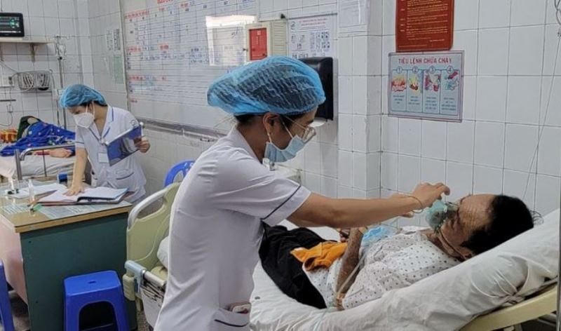 Bệnh nhân sốt xuất huyết điều trị tại Bệnh viện Bệnh Nhiệt đới TPHCM.