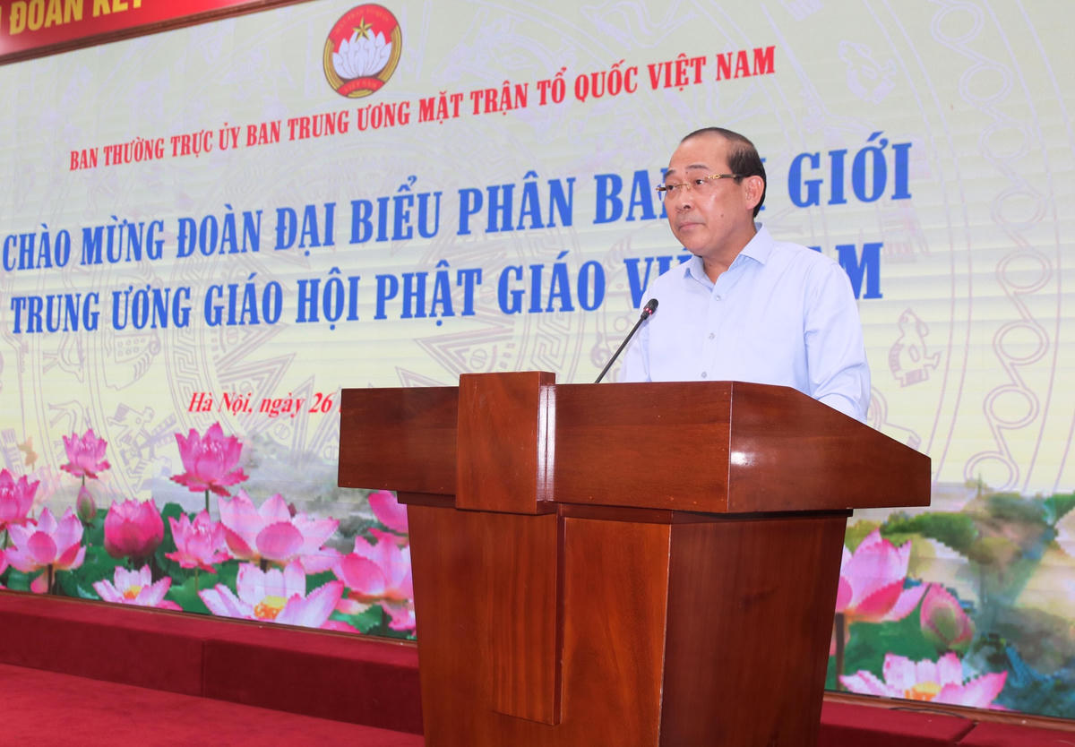Phó Chủ tịch Hoàng Công Thủy phát biểu tại buổi tiếp đoàn.