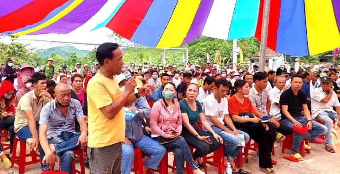 Phụ huynh học sinh thôn Nam Yên nêu lý do không cho con em đến học tại Trường tiểu học ở thôn Phò Nam.