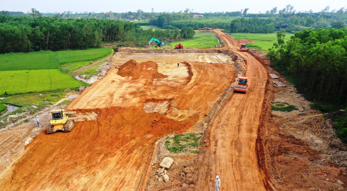 Một góc Dự án cao tốc Quảng Ngãi - Hoài Nhơn.