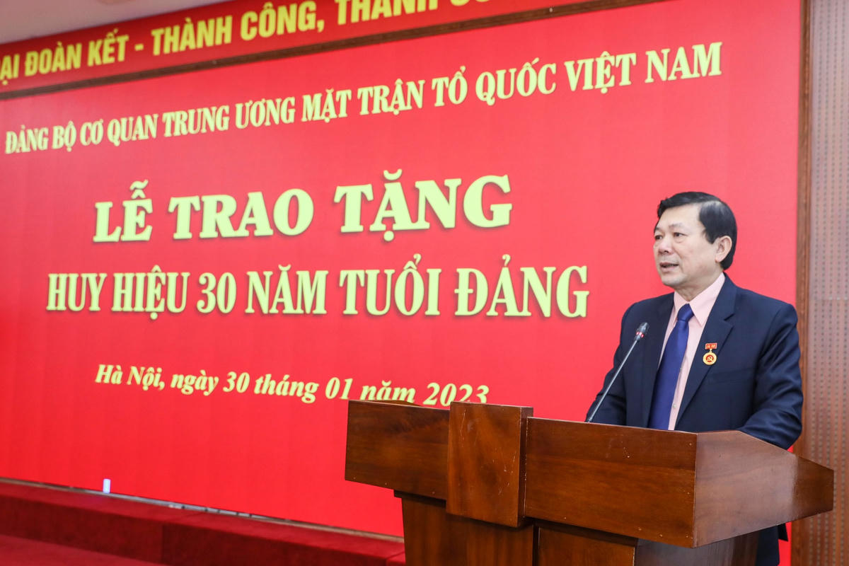 Phó Chủ tịch UBTƯ MTTQ Việt Nam Nguyễn Hữu Dũng phát biểu tại buổi lễ