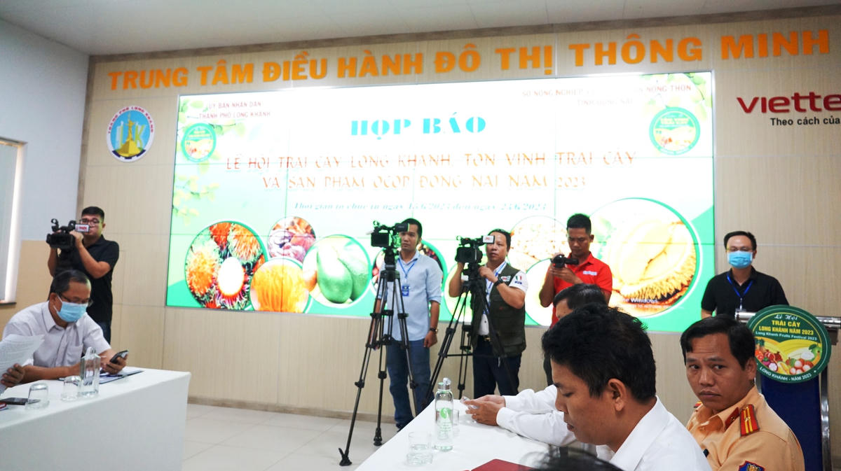 Đông đảo phóng viên cơ quan báo chí Trung ương, địa phương tham gia họp báo. Ảnh: Mạnh Thìn.