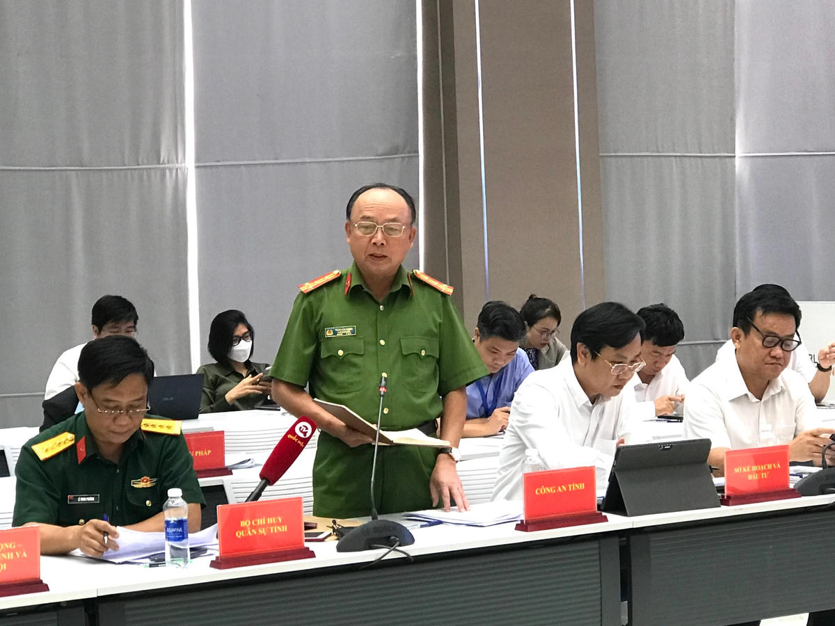 Đại tá Trần Văn Chính thông tin về vụ án.