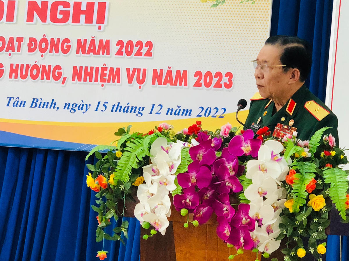 Thiếu tướng Trần Ngọc Thổ, Chủ tịch Hội Nạn nhân chất độc da cam/dioxin TP HCM phát biểu tại hội nghị. (Ảnh: Hồng Phúc).