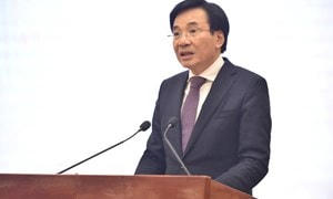 Ông Trần Văn Sơn phát biểu tại buổi họp báo.