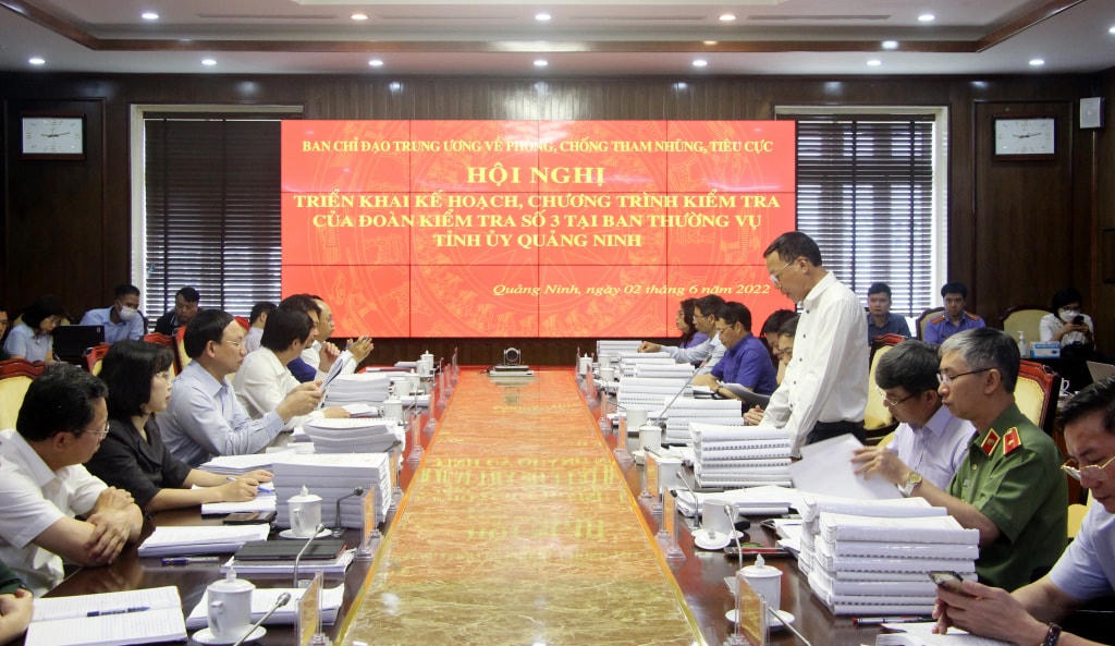 Quang cảnh buổi làm việc. Ảnh: QMG.