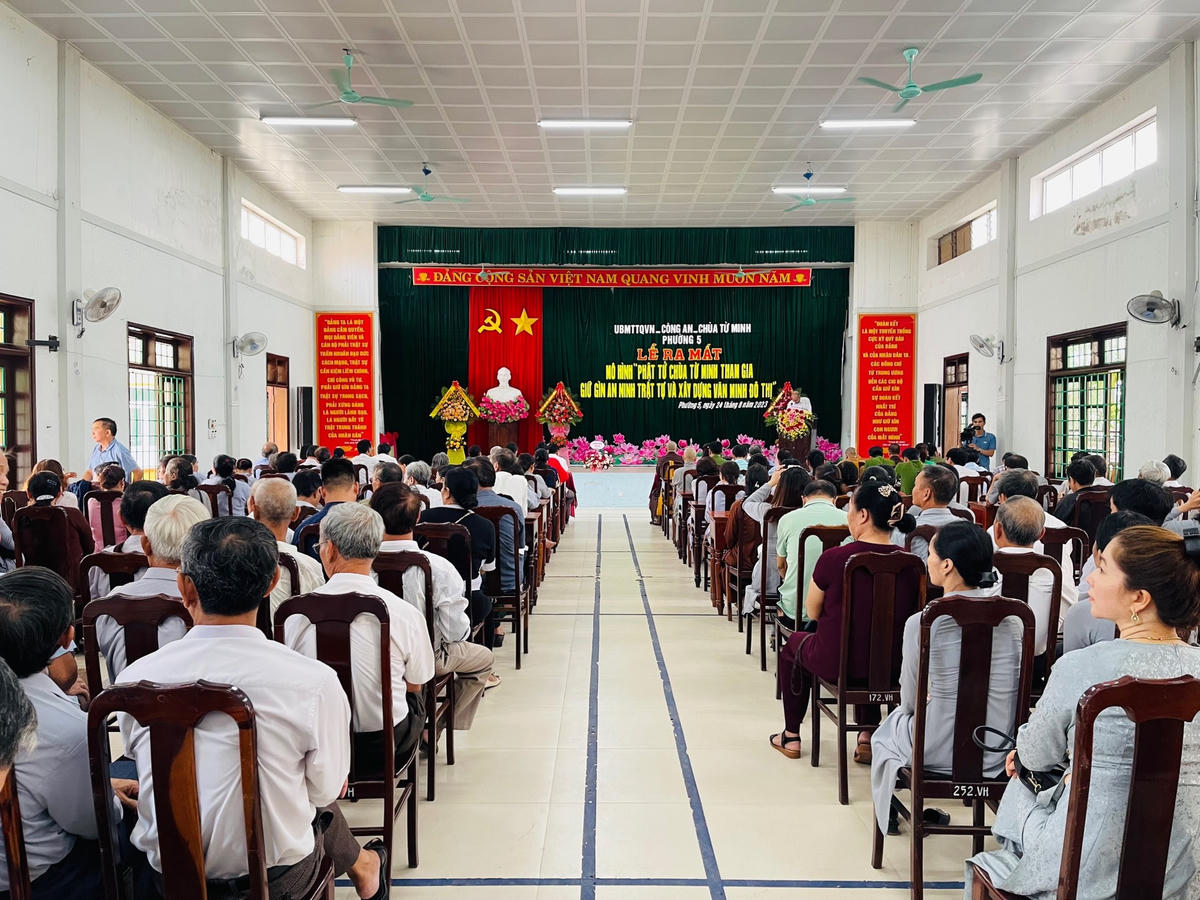 Quang cảnh buổi lễ.