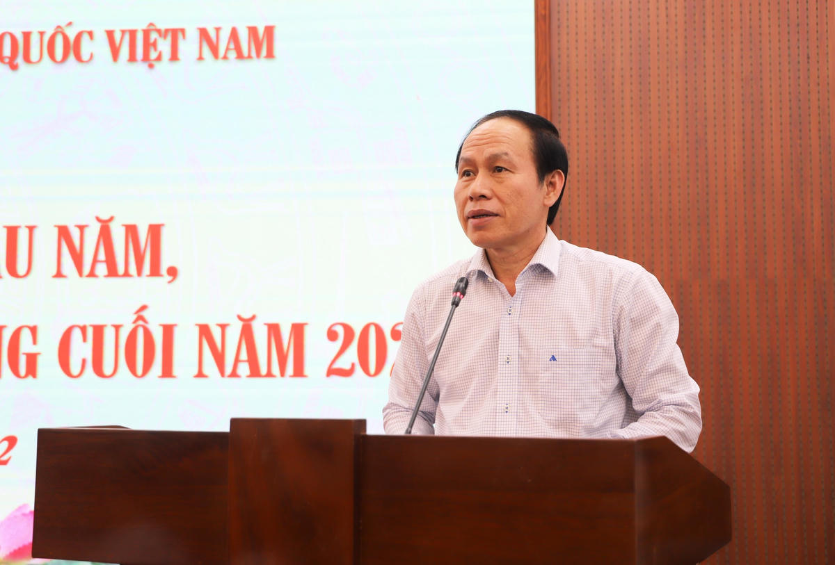 Phó Chủ tịch - Tổng Thư ký Lê Tiến Châu phát biểu tại Hội nghị.