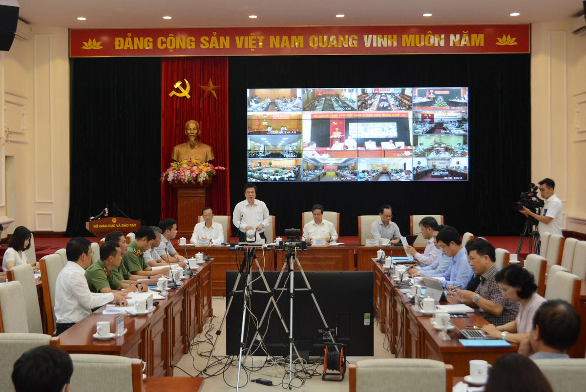 Hội nghị trực tuyến về công tác tổ chức thi tốt nghiệp THPT năm 2022.