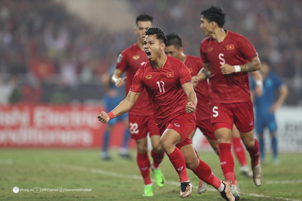 ĐT Việt Nam hòa 2-2 trước ĐT Thái Lan ở chung kết lượt đi AFF Cup 2022. Ảnh: VFF.
