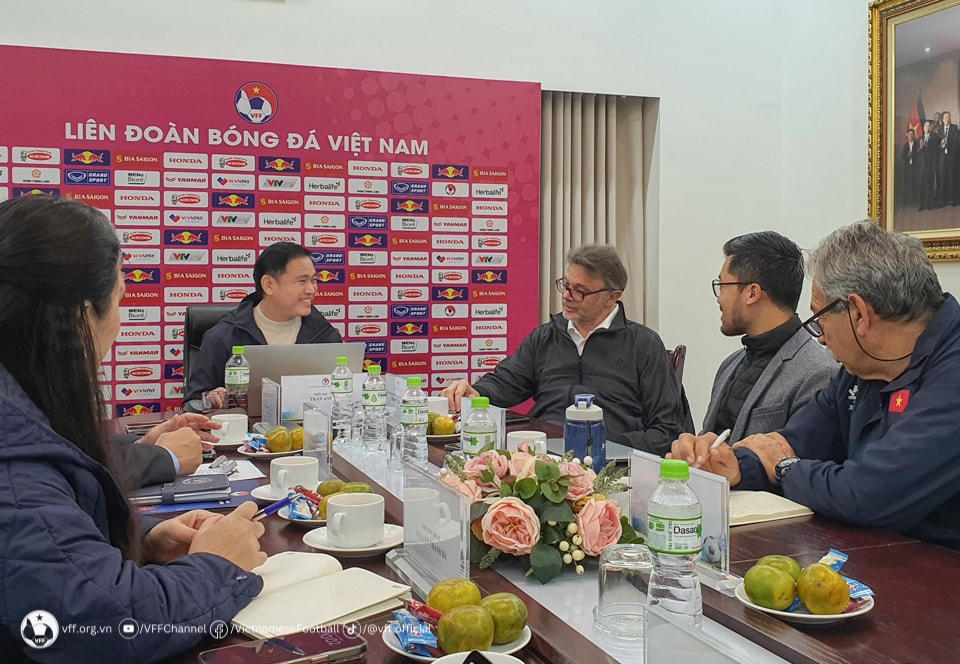 Quang cảnh buổi họp. Ảnh: VFF.