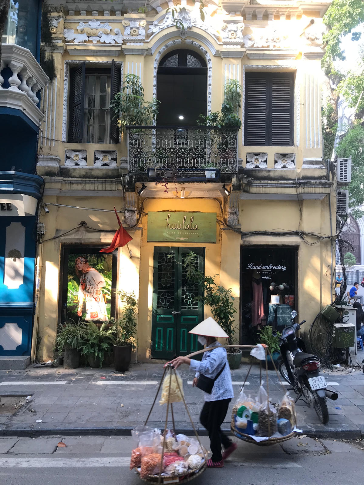 Một ngôi nhà trên phố Nhà Chung.  