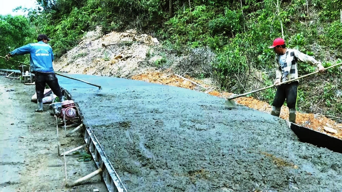 Đầu tư xây dựng các tuyến giao thông kết nối liên vùng.