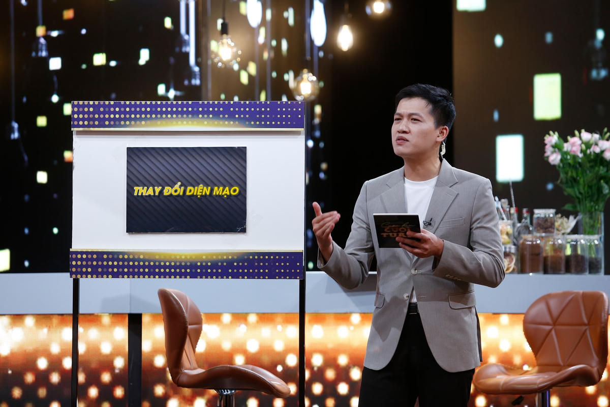 Với chủ đề "Thay đổi diễn mạo" ca sĩ Đức Phúc sẽ chia sẻ câu chuyện đi thay đổi thẩm mỹ của mình.