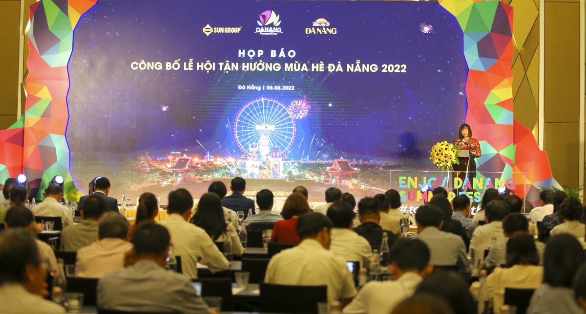 Quang cảnh buổi họp báo