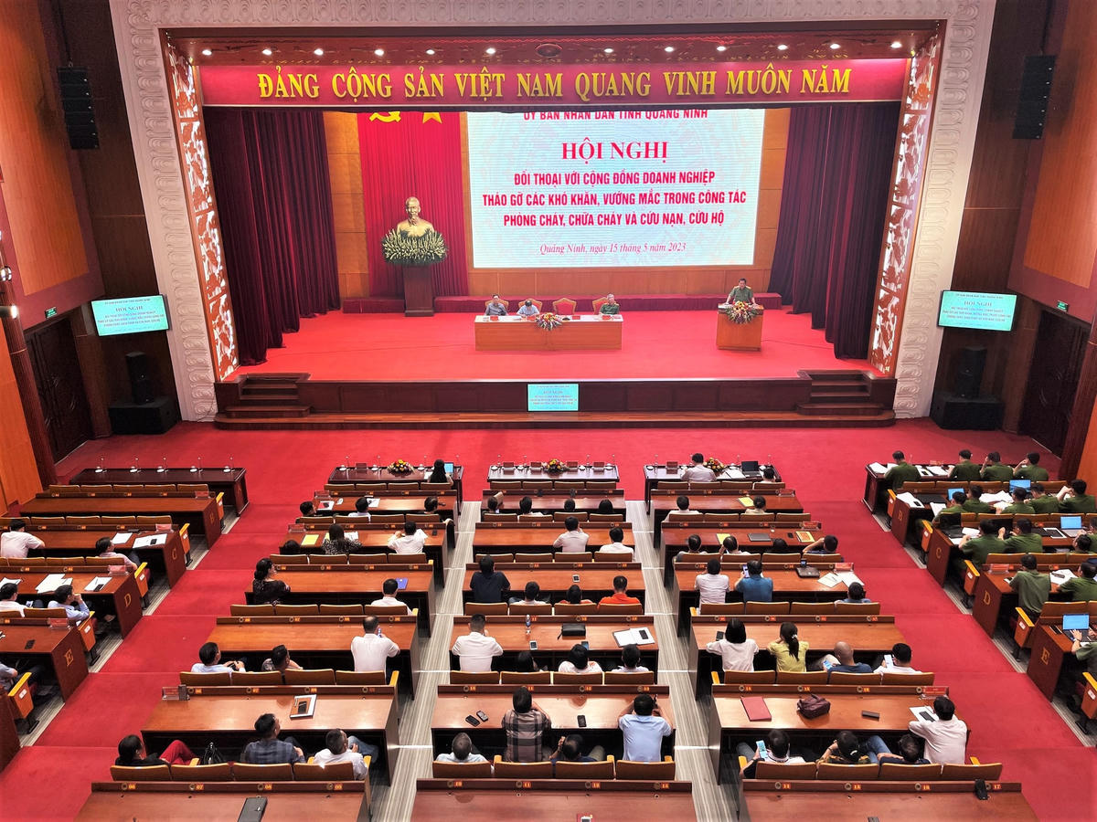 Quảng Ninh đối thoại với cộng đồng doanh nghiệp nhằm tìm hướng tháo gỡ các khó khăn, vướng mắc trong công tác PCCC.