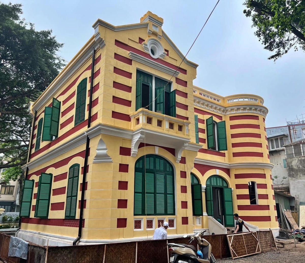 Diện mạo mới của căn biệt thự cổ ở 49 Trần Hưng Đạo - 46 Hàng Bài. Ảnh: MXH. 