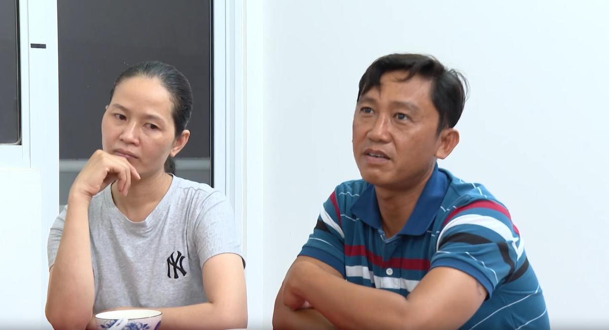 May mắn của anh Thành là có vowqj - hậu phương vô cùng vững chắc. 