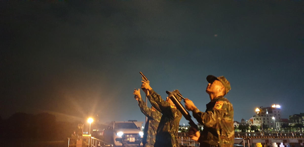 Niềm vui vì nhiệm vụ nhỏ nhưng cao cả đã hoàn thành.