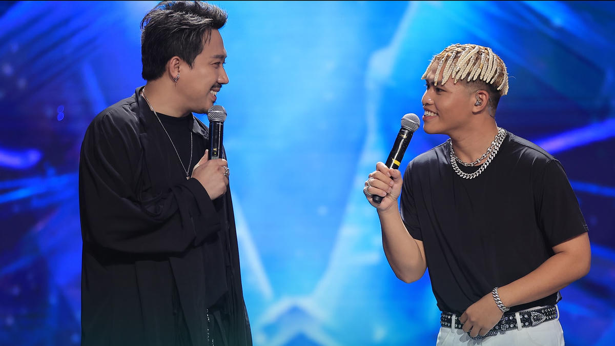 Tez trò chuyện với MC Trấn Thành.
