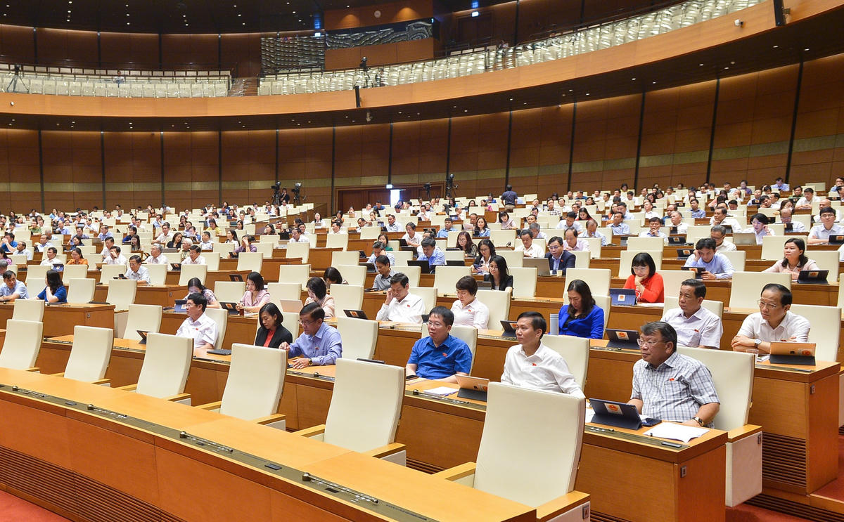 Các đại biểu Quốc hội tại phiên họp ngày 2/6. Ảnh: Quang Vinh.