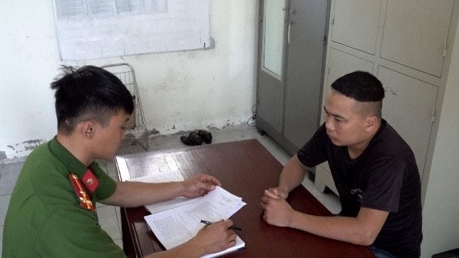 Đối tượng Quý tại cơ quan Công an. Ảnh: Công an tỉnh Hưng Yên.