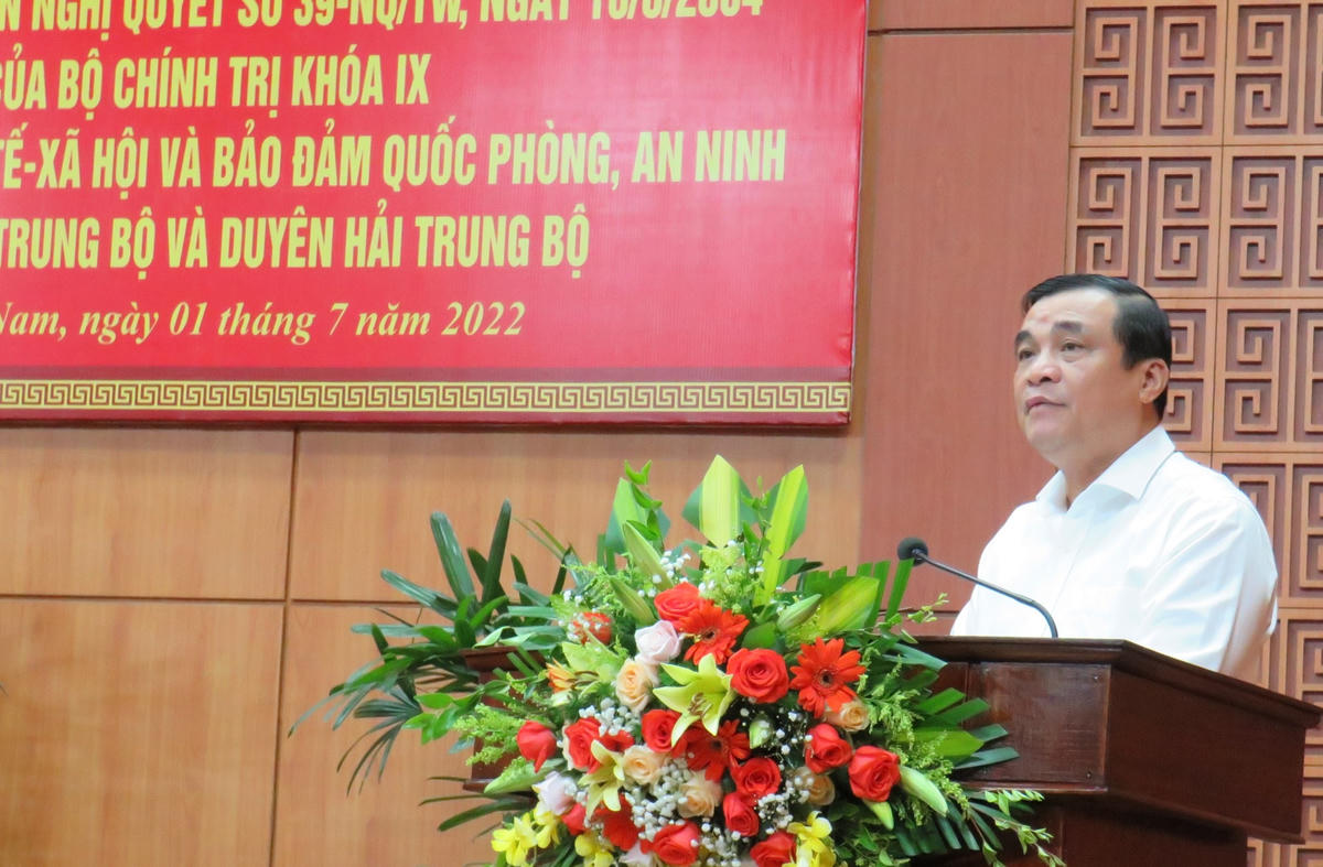 Ông Phan Việt Cường, Bí thư Tỉnh ủy Quảng Nam phát biểu hội nghị.