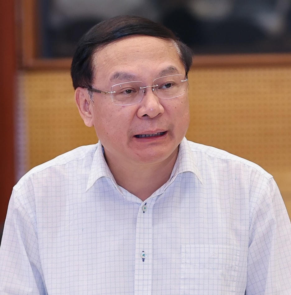 Sạt lở hoành hành