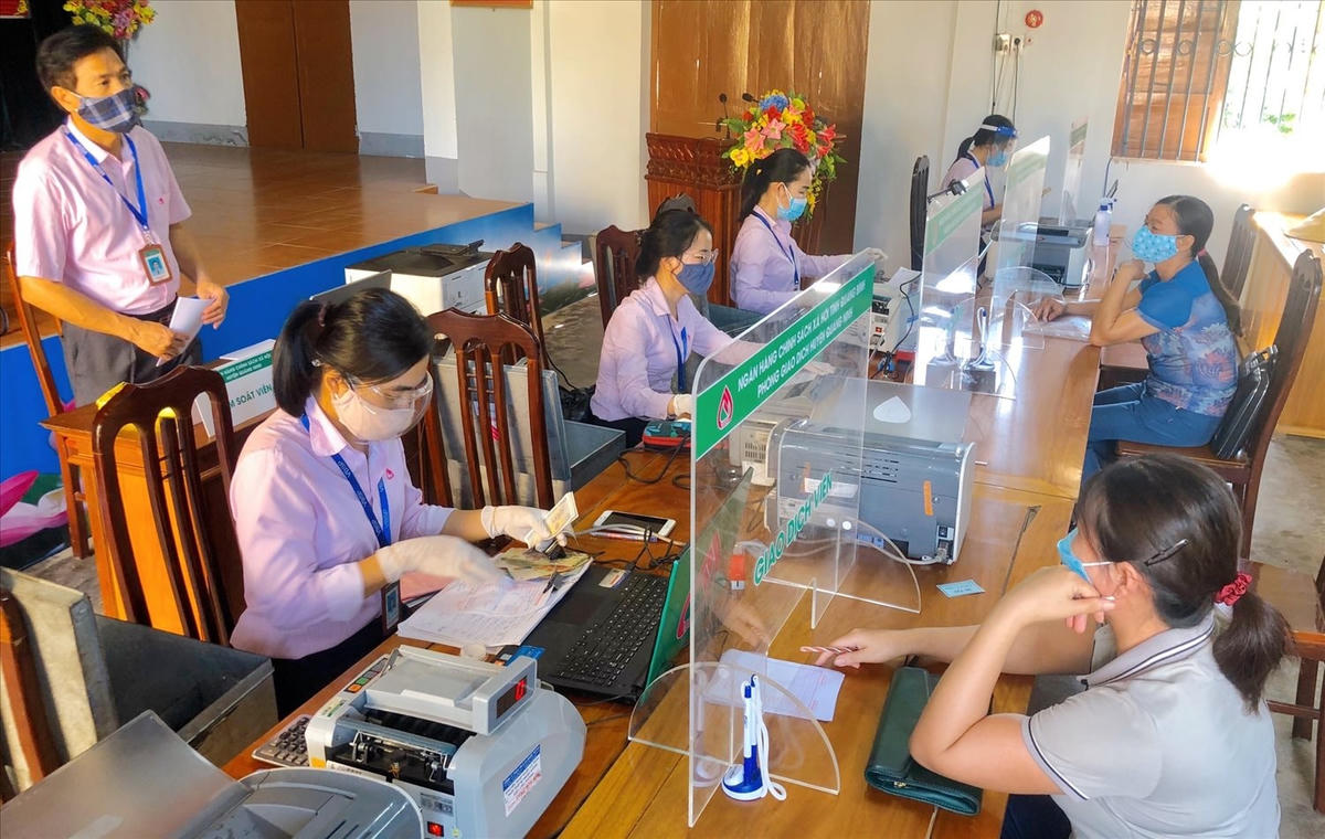 anh-bai-duoi.jpg
